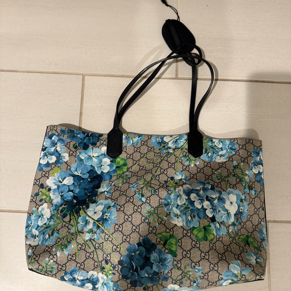 Gucci Floral Tote Like New